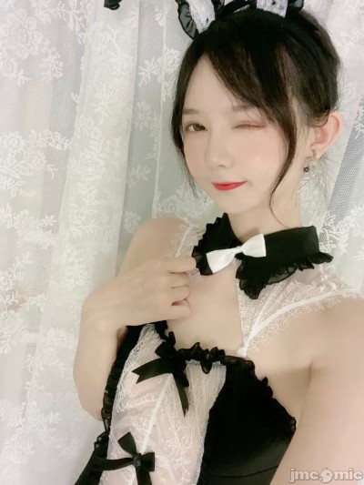 51酱 油光袜