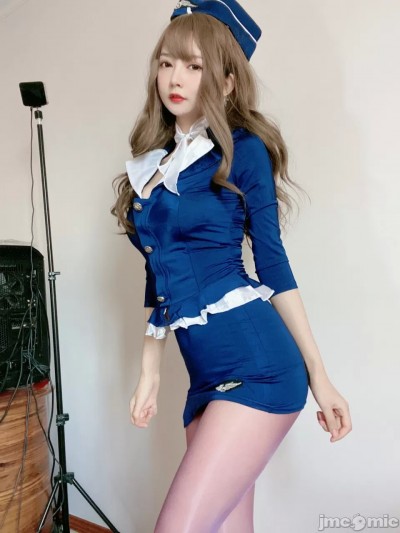 51酱 蓝色制服装