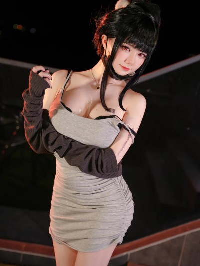 Unknown Cosplayer cosplay D: Killer Wife – NIKKE