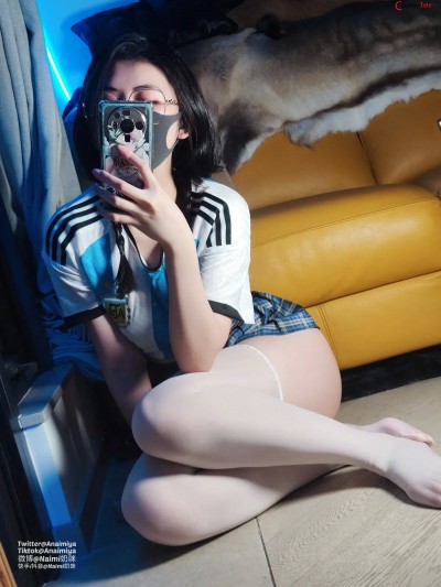 Naimi奶咪 – World Cup