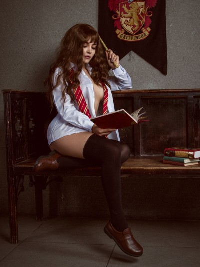 [Kalinka Fox] Hermione Granger