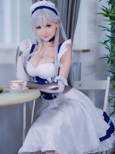 Hidori Rose - Belfast cosplay