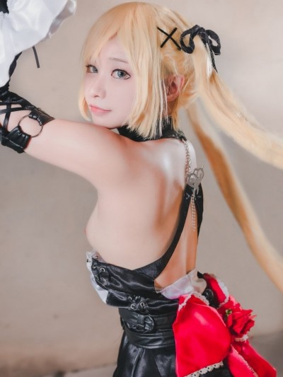 Meenfox - Marie Rose