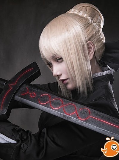 《FateStay Night》Saber Alternative C O S P L A Y