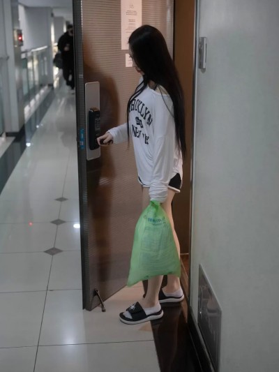 Pure Media – YeonHwa – Visit the girl next door