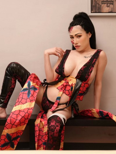 [徐筱欣] ゴースト・ストーリーで、この幽霊は素晴らしい巨乳を持っている”