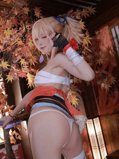 Aqua cosplay Yoimiya – Genshin Impact