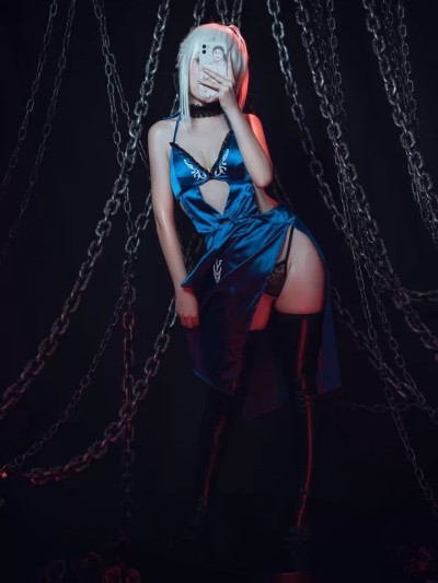 Nekokoyoshi (爆机少女喵小吉) cosplay Saber Alter - Fate Grand Order